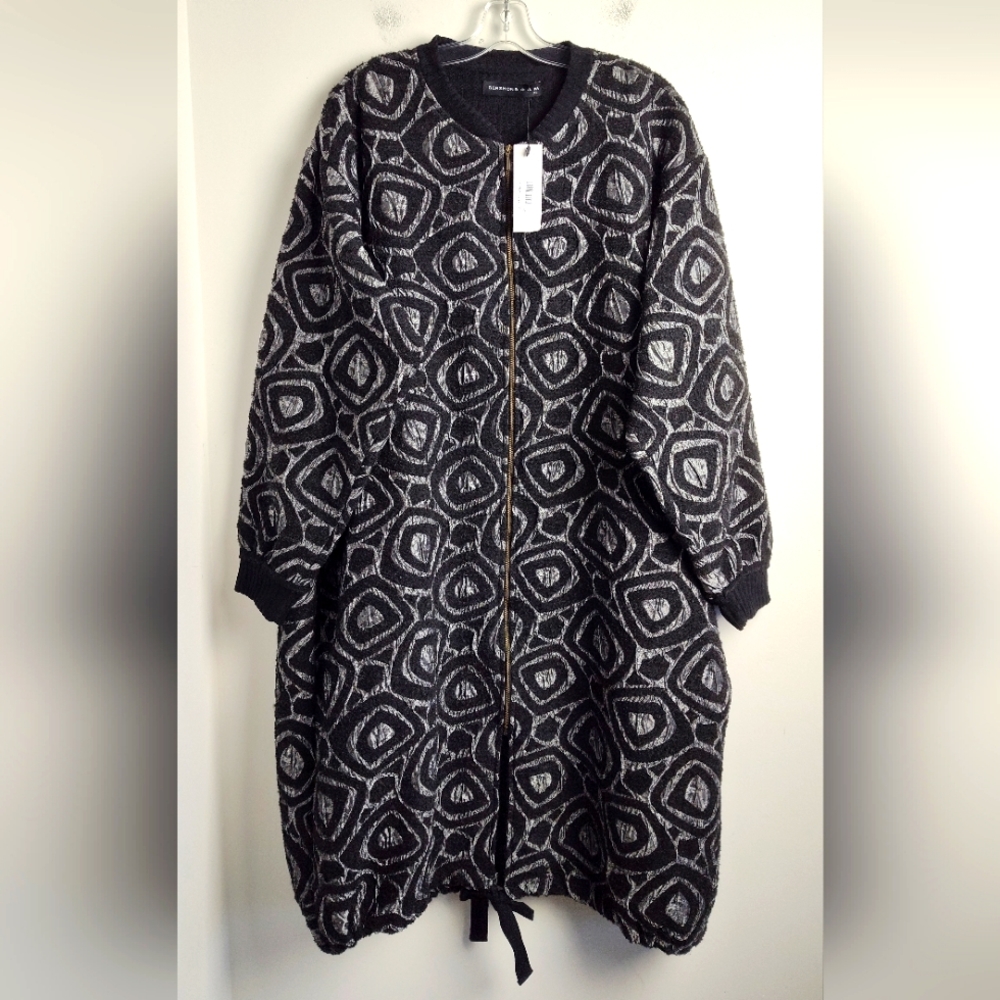NWT Gershon Bram light wool blend coat art to wear abstract print textured black